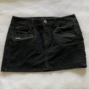 American Eagle Black Corduroy Skirt, Size 6